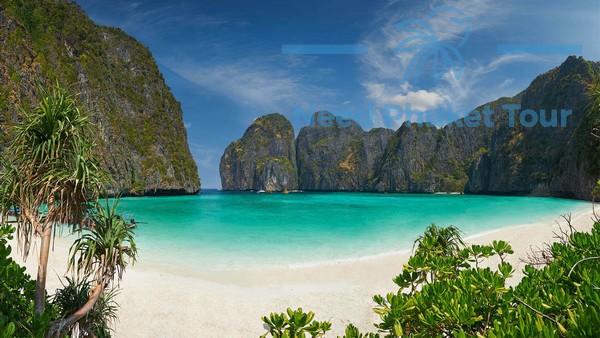 Phi Phi Island by Ferry (Day Trip) VIP 6